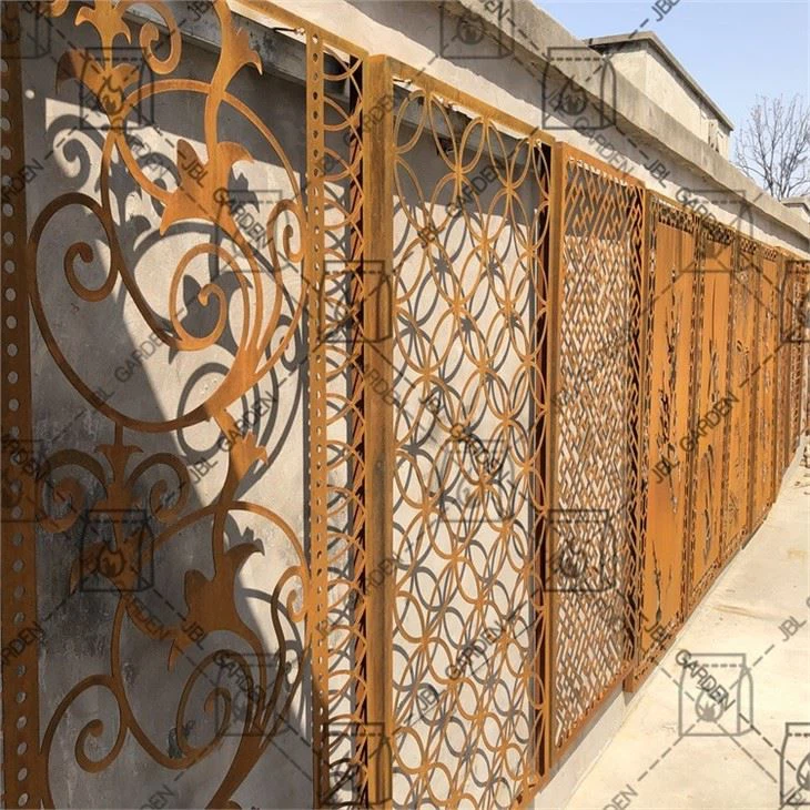 Ophio Metal Garden Screen