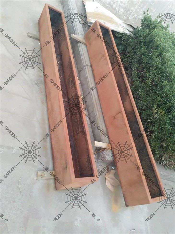 Súčasné kvetináče