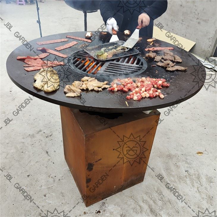 Veľký gril na grilovanie