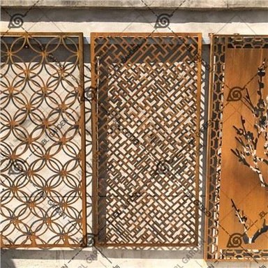 Oceľový rám z Cortenu, deliaca stena, rezané laserom