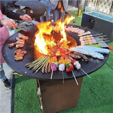 Záhradný veľký hrdzavý Corten BBQ gril