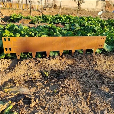 Jednoduchý dizajn záhradného lemovania