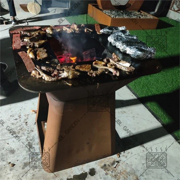 Wood And Charcoal Barbecue Grill