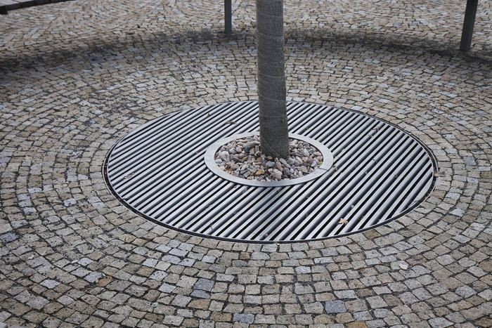 Garden Steel Tree Gates suppliers