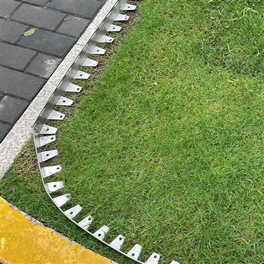 Separátor trávového kameňa