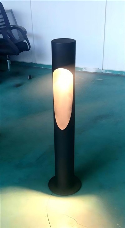 Záhradné svietidlo Corten Steel odolné voči poveternostným vplyvom