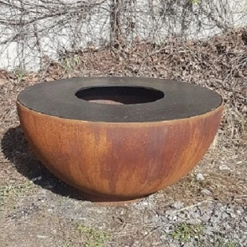 Kovový hrniec Brasero na horenie dreva